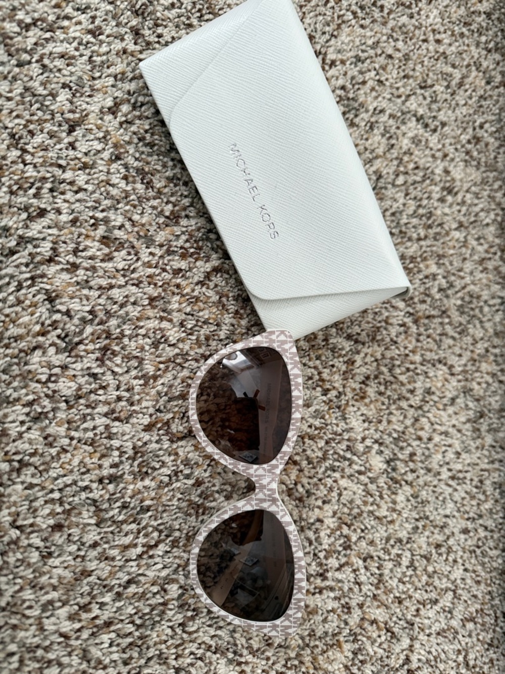 Michael Kors Brown Logo Cat-Eye Sunglasses with White Case